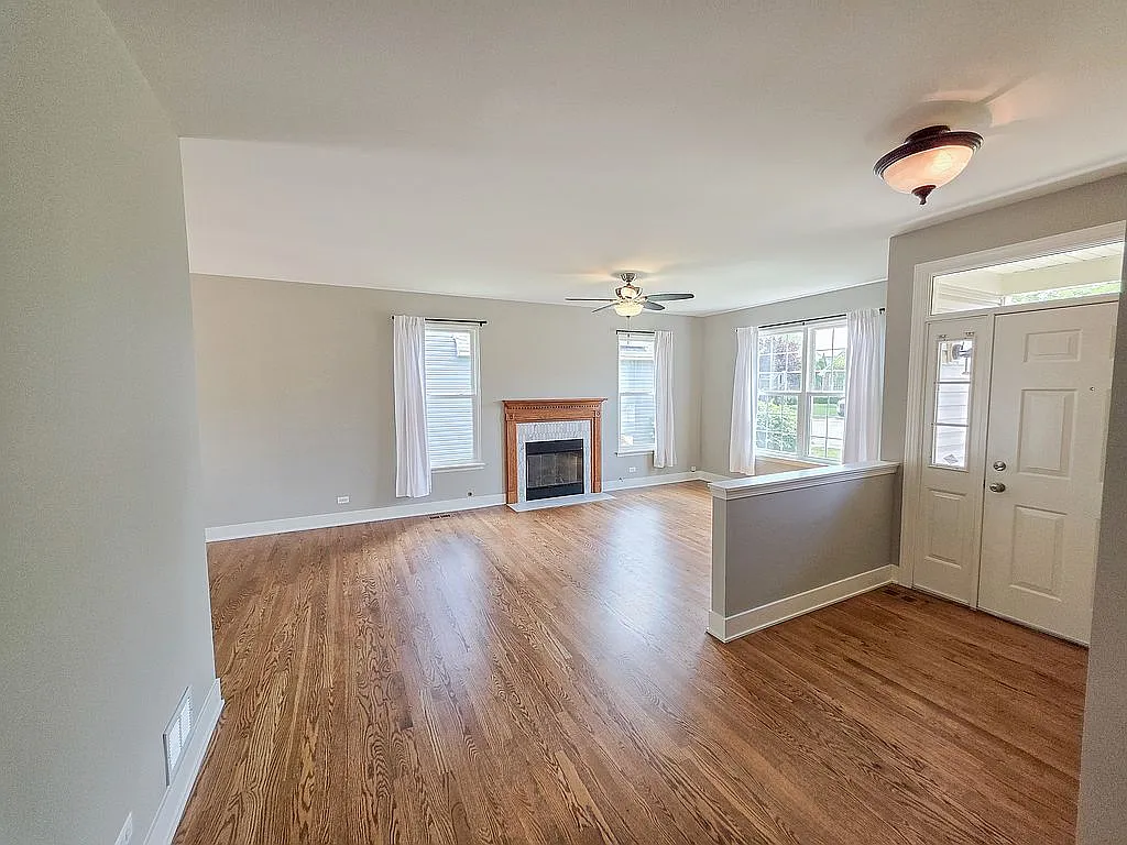 Real Estate Photo Shoot in Aurora IL 3